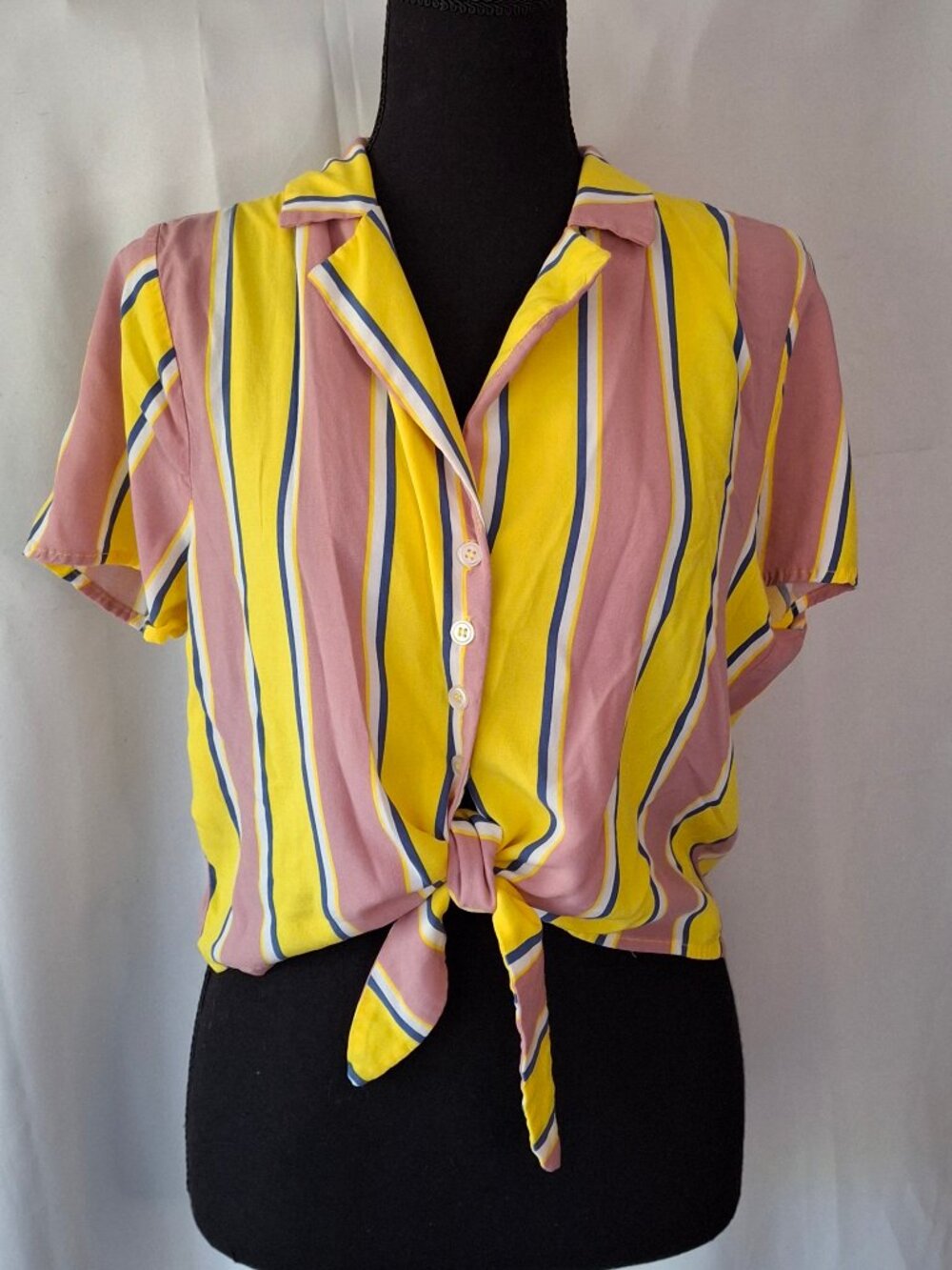 Forever 21 Yellow and Pink Stripe Tie Front Button Down Top Sz L